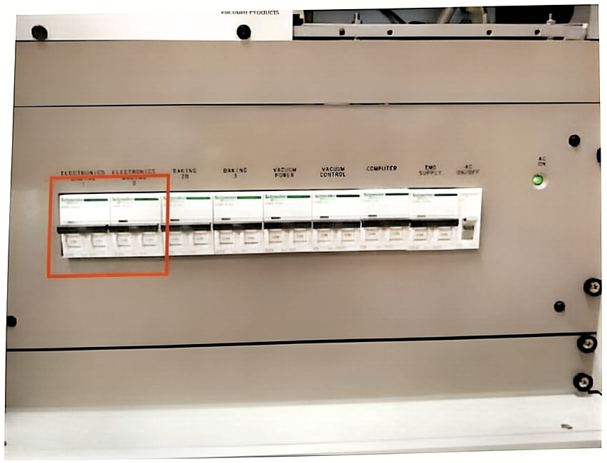 Baking circuit breakers located on the vacuum bay and on the two RACs