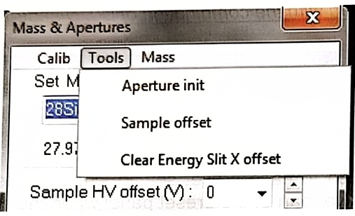 Mass & Apertures 面板打开 Tools 菜单（Aperture init、Sample offset、Clear Energy Slit X offset）